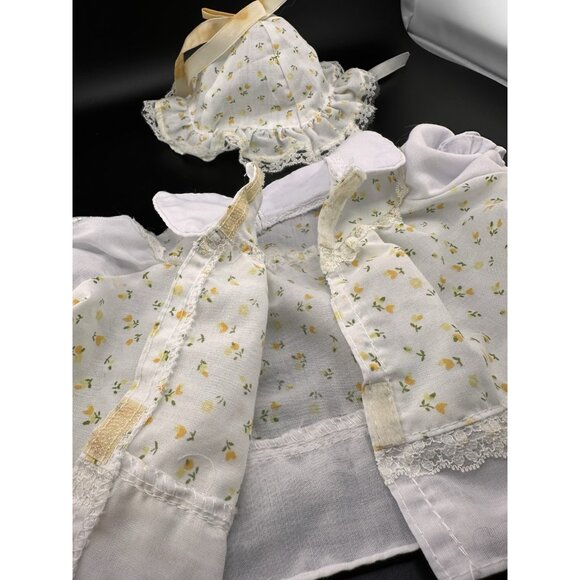Cabbage Patch Kids Preemie Doll Coleco White Yellow Tulip Bonnet And Dress READ - Picture 11 of 14